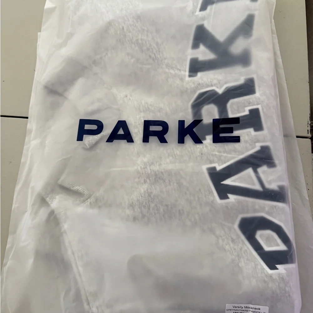 PARKE Gray Sweatshirt - Picture 2 of 2